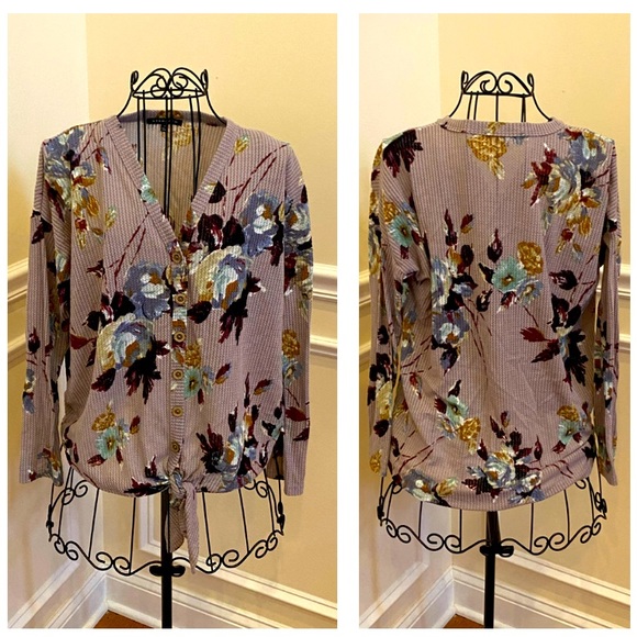 Staccato Tops - Staccato Lavender Floral Waffle Knit Tie Front Button Down Top